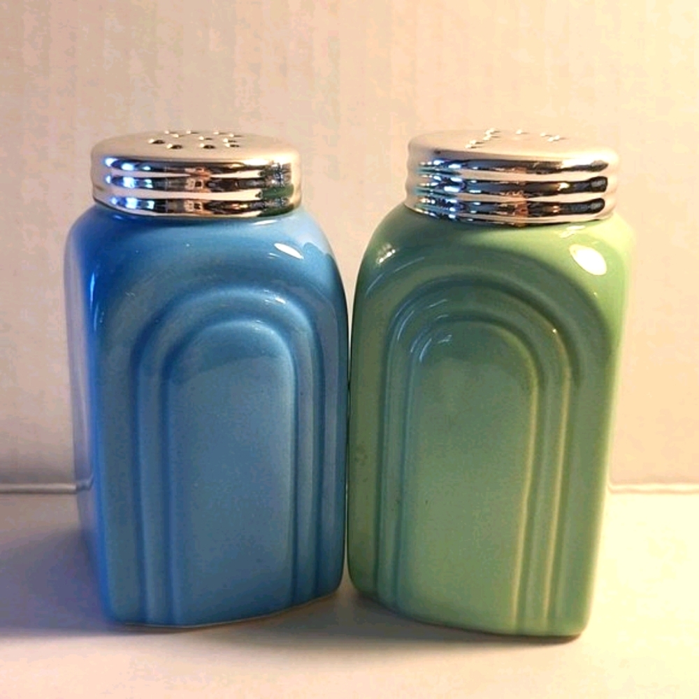Retro Art Deco Style Salt & Pepper Shakers